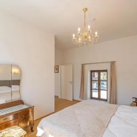 Musik - Historical Apartments, Lejlighed Baden