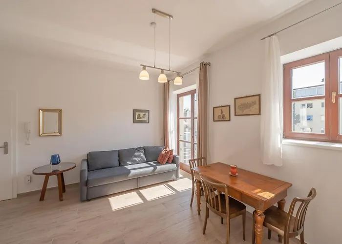 Musik - Historical Apartments,