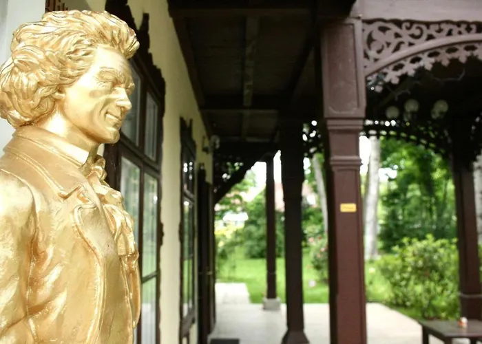 Musik - Historical Apartments, Apartment