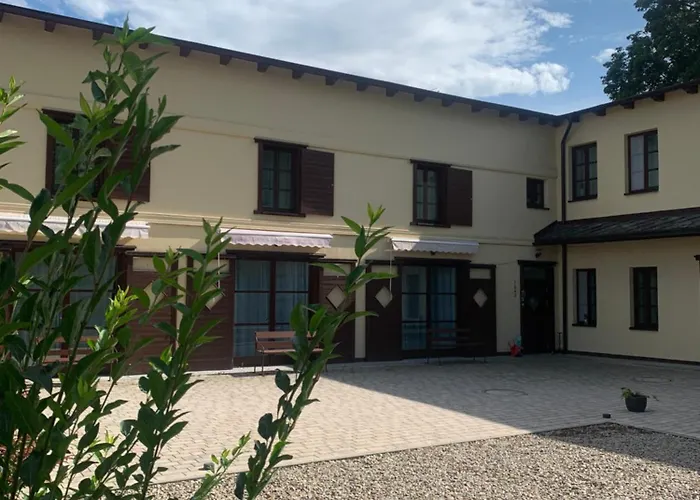 Musik - Historical Apartments,